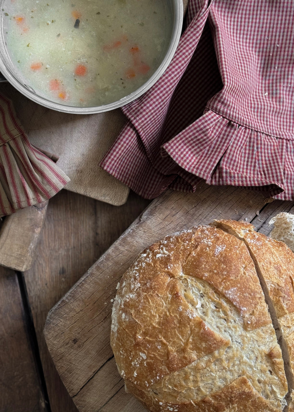 The Ruffle - Kitchen Towel - Gingham Mini